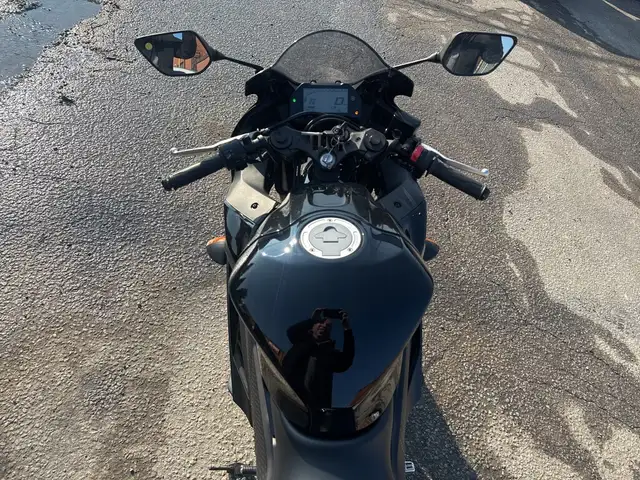 2023 Yamaha YZF-R3 ~ YAMAHA R3 ~ ABS ~ COOL BIKE ~ ONLY 18KMS ~ in Street, Cruisers & Choppers in City of Toronto - Image 22