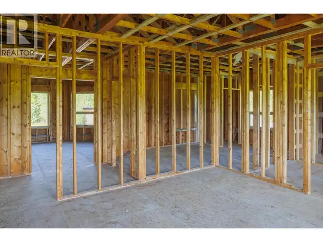 8985 CRESCENT SPUR ROAD McBride, British Columbia in Houses for Sale in Quesnel - Image 11