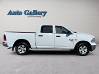 CLEAN CARFAX, ADVENTURE-READY FULL-SIZE TRUCK Experience the perfect combination of rugged performan... (image 5)