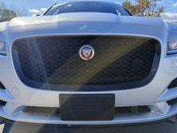 Take a look at this AWD 2018 Jaguar F-Pace 20d Prestige!! This Suv has a Turbo Diesel engine and com... (image 3)