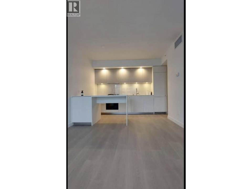 6537 TELFORD AVENUE Burnaby, British Columbia 4