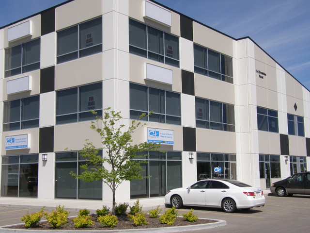 FOR LEASE SHERWOOD PARK in Commercial & Office Space for Rent in Strathcona County