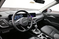 One owner just traded and fully KIA Certified this Seltos SX features a complete power convenience p... (image 4)