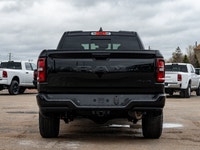 Welcome to Barrie Dodge Chrysler Jeep. Powerful 3.6L V-6 engine - 4x4 drivetrain for superior tracti... (image 6)