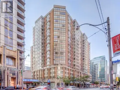 Spacious 1-Bedroom + 1 Solarium and 1 Den Unit (can be used as extra bedrooms) w/ open conceptLiving...