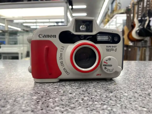Canon WP-1  Shure Shot Camera in Cameras & Camcorders in City of Toronto - Image 2