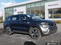 This Kia Sorento delivers a Regular Unleaded I-4 2.5 L/152 engine powering this Automatic transmissi... (image 6)
