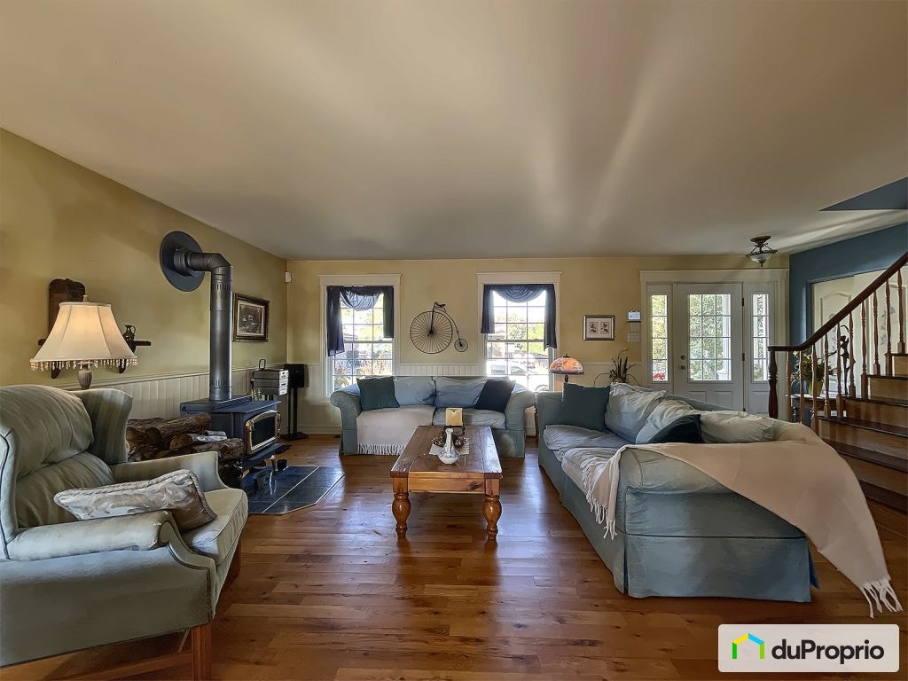 $745,000 - 2 Storey for sale in St-Basile-Le-Grand — photo 3