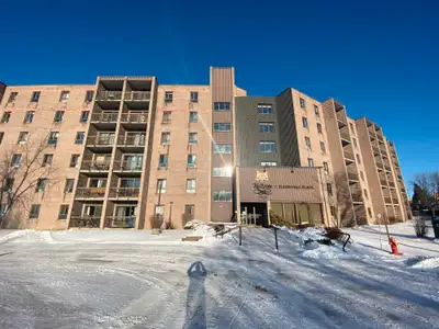 Suite Amenities Fridge Stove Balconies Carpeted floors Cable ready Internet ready Laminate Flooring...