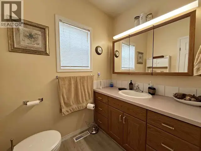 451 McLean Road Barriere, British Columbia in Houses for Sale in Kamloops - Image 11