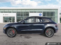 * 7.0-inch touchscreen with updated PCM, proximity sensor, and Apple CarPlay * Bose sound system * N... (image 1)
