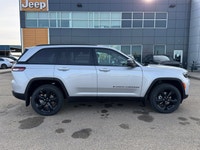 This 2025 JEEP GRAND CHEROKEE LAREDO 4X4 has the following options Capri Leatherette/Suede Seats, Po... (image 6)