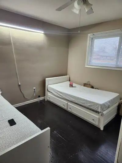 Room for rent for ladies