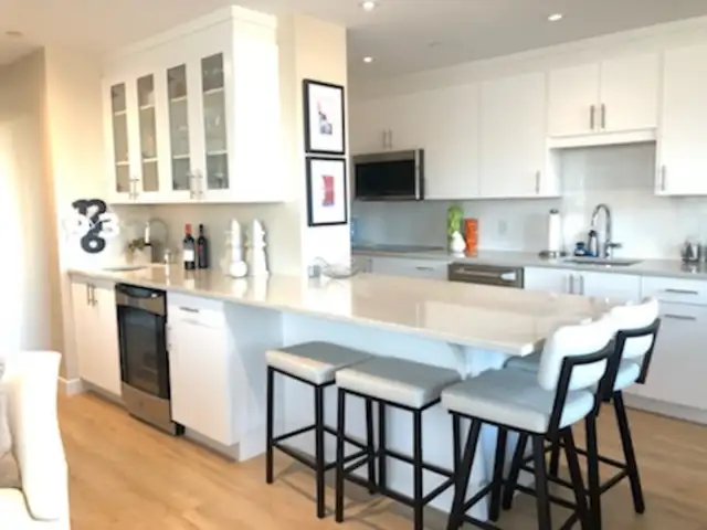 19-089 High end downtown apartment, furnished! in Short Term Rentals in City of Halifax - Image 7