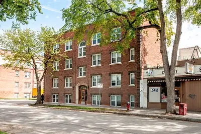 221 Colony St- Colony Apts- 1 Bedroom