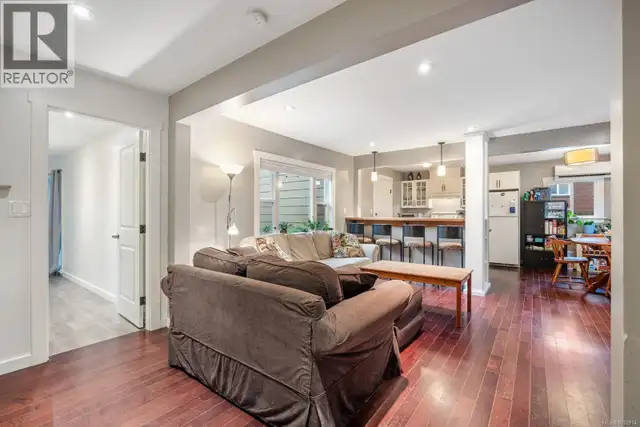 3328 Third St Cumberland, British Columbia in Houses for Sale in Comox / Courtenay / Cumberland - Image 26