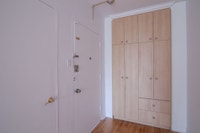 Akelius two bedroom apartment for rent. Located near avenue Randall in the Cote-Saint-Luc neighborho... (image 6)