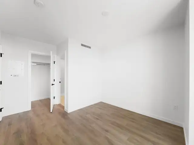 29XX 13738 CENTRAL AVENUE Surrey, British Columbia in Long Term Rentals in Delta/Surrey/Langley - Image 10