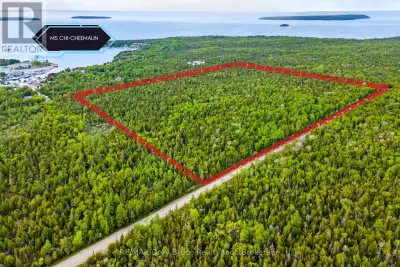 39.5 ACRES IN THE HEART OF TOBERMORY - Rare Investment & Recreational Opportunity! Discover an extra...