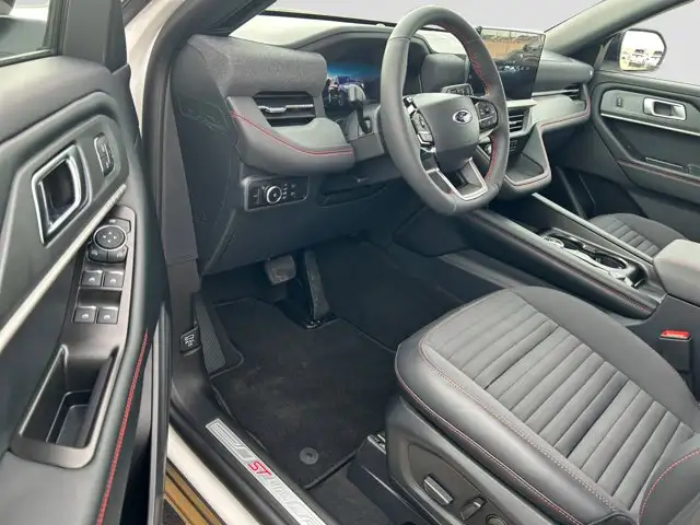 2026 Ford Explorer ST-Line in Cars & Trucks in Regina - Image 14