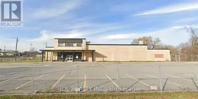 This prime commercial property, previously store to The Beer Store, is situated next to Optimist Bas...