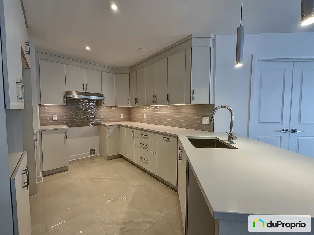 $564,900 - Condominium for sale in Deux-Montagnes — photo 2