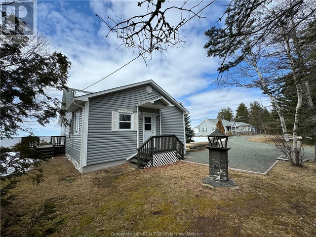 38 Front Road Bay du Vin, New Brunswick in Houses for Sale in Miramichi - Image 4