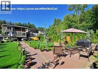 Room-Rent for single, Shared kitchen/Laundry, 2nd level in the building, parking front gate off stre...