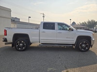 Get ready to experience top-tier power and luxury with this 2015 GMC Sierra 3500HD Denali, a diesel-... (image 6)