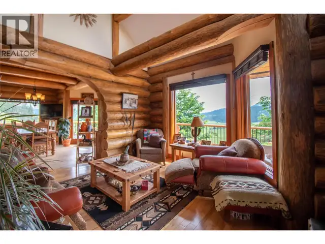 1225 Round Lake Road Armstrong, British Columbia in Houses for Sale in Vernon - Image 8