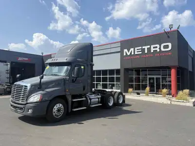 2017 Grey Cascadia Day Cab, Cummins X15, 450 HP, Eaton 13 Speed Manual Ultra Shift (auto), 3.73 Rati...