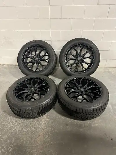 255/50/20 235/65/18 235/60/19 235/50/21 255/55/19 5x114.3 Lexus rx350 rx450 rx500 F sport Toyota hig...