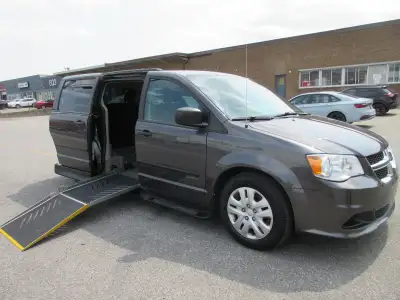 WHEELCHAIR VAN ADAPTE, 2016 GRAND CARAVAN- LE, SIDE-ENTRY, METALLIC DARK GREY EXTERIOR, CHARCOAL GRE...