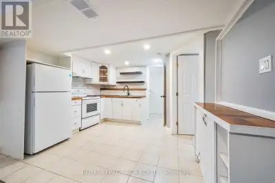 This charming one-bedroom basement apartment offers just the right mix of comfort and simplicity in...