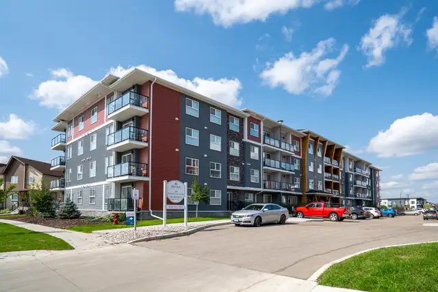 Waterford Village Apartments - 2 Bedroom, 2 Bath B5 Apartment fo
