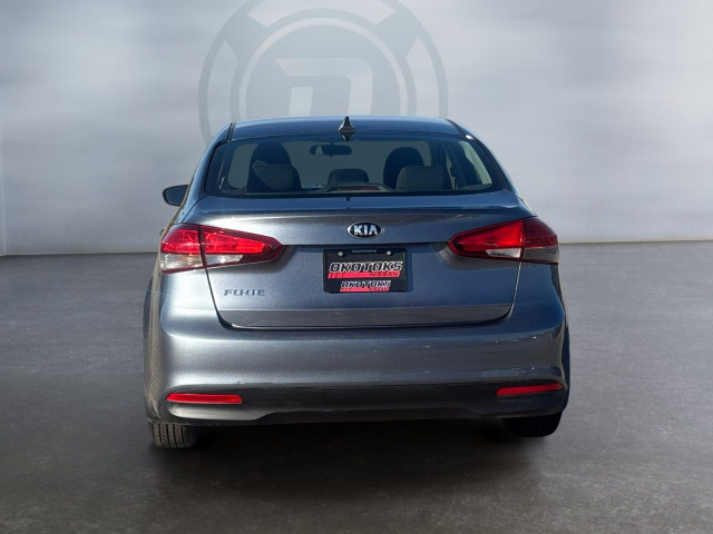 2018 Kia Forte in Cars & Trucks in Calgary - Image 4