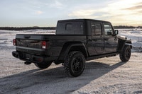This Jeep Gladiator has a dependable Regular Unleaded V-6 3.6 L/220 engine powering this Automatic t... (image 3)