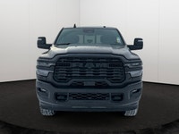 This 2026 RAM 3500 TRADESMAN CREW CAB 4X4 has the following options Cloth 40/20/40 Bench Seat, 12.0... (image 6)