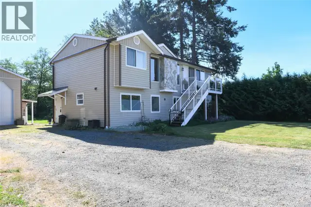 1804 Little River Rd Comox, British Columbia in Houses for Sale in Comox / Courtenay / Cumberland - Image 3