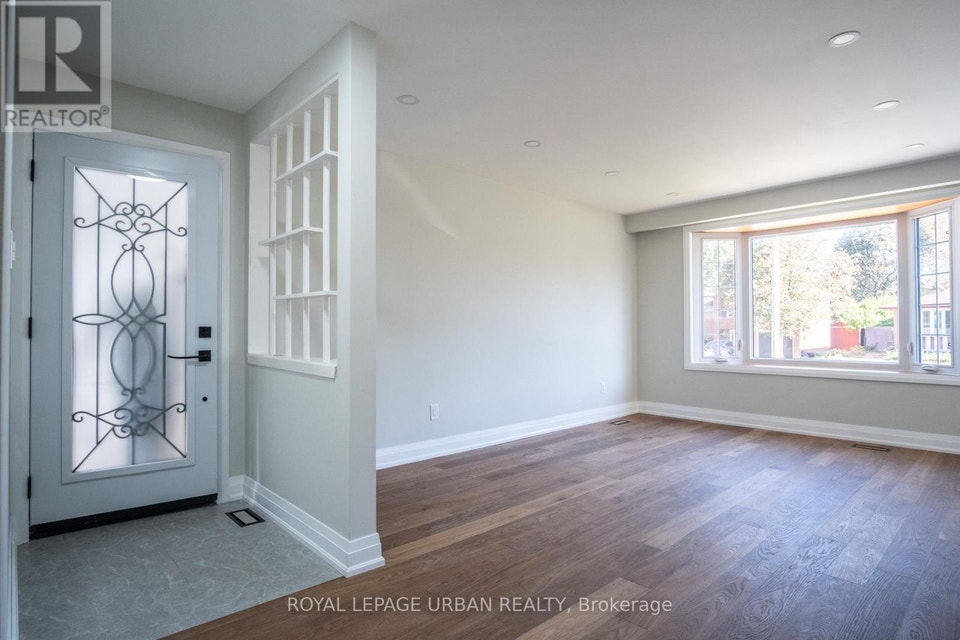 UPPER - 67 CAMPBELL DRIVE Brampton (Northwood Park), Ontario 3