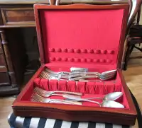 ANTIQUE CUTLERY WOODEN BOX WITH SILVERPLATE