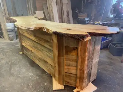 SUPERBE BAR ,ILOT ET COMPTOIRE SUR MESURE, View more