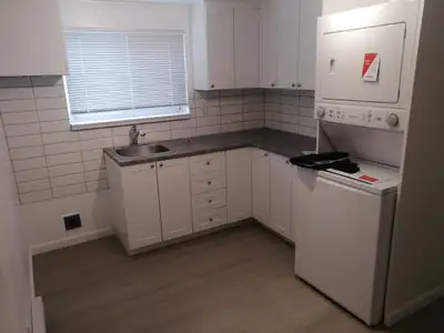 ST LEONARD:  2 ½ RÉNOVÉ, BIJOU, 4 ELEC