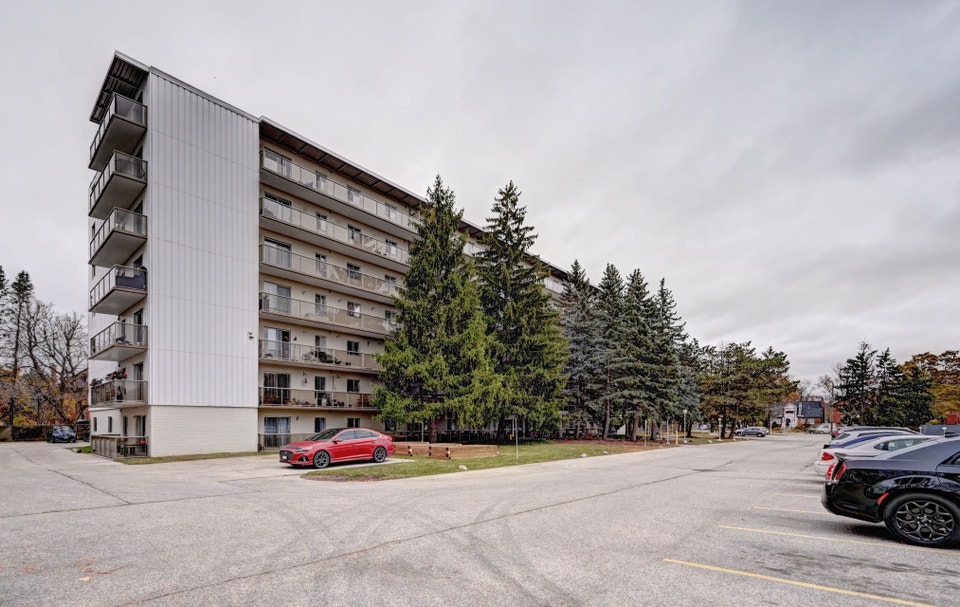 The White House Apartments - 1 Bedroom, 1 Bath Apartment for Ren 2