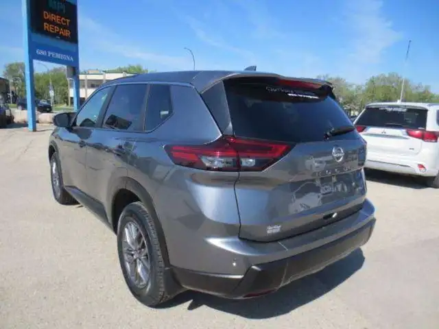 2024 Nissan Rogue S AWD - Heated Seats/Wheel/Remote Start/Camera in Cars & Trucks in Winnipeg - Image 9