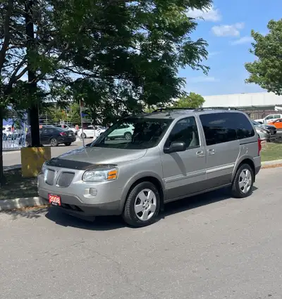 WOW!!CHECK OUT THIS 2008 PONTIAC MONTANA SV6 WITH ONLY 82,000 ORIGINAL KMS!!!!FINISHED IN BEAUTFUL S...