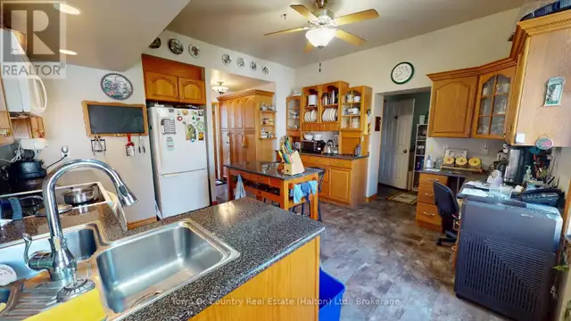 540 10TH AVENUE Hanover, Ontario in Houses for Sale in Owen Sound - Image 24