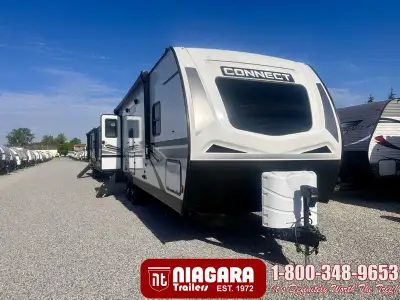 Year: 2022 Stock Number: UX7037 Status: PreOwned Weight: 6272 Lbs. Length: 30 ft Sleeps: 6 Included...