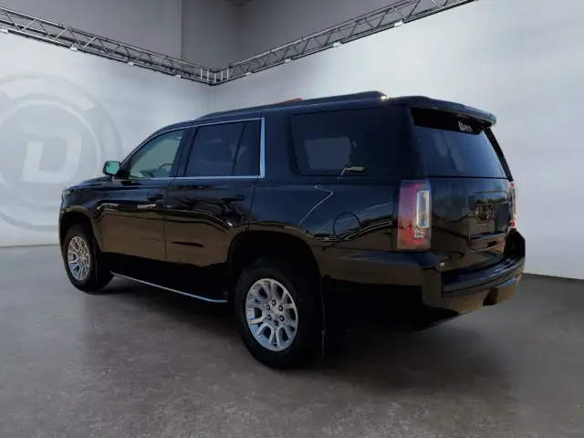 2020 GMC Yukon in Cars & Trucks in Medicine Hat - Image 3