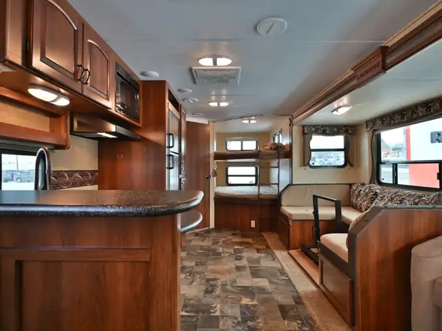 2013 LaCrosse 292BHS in Travel Trailers & Campers in St. Albert - Image 10